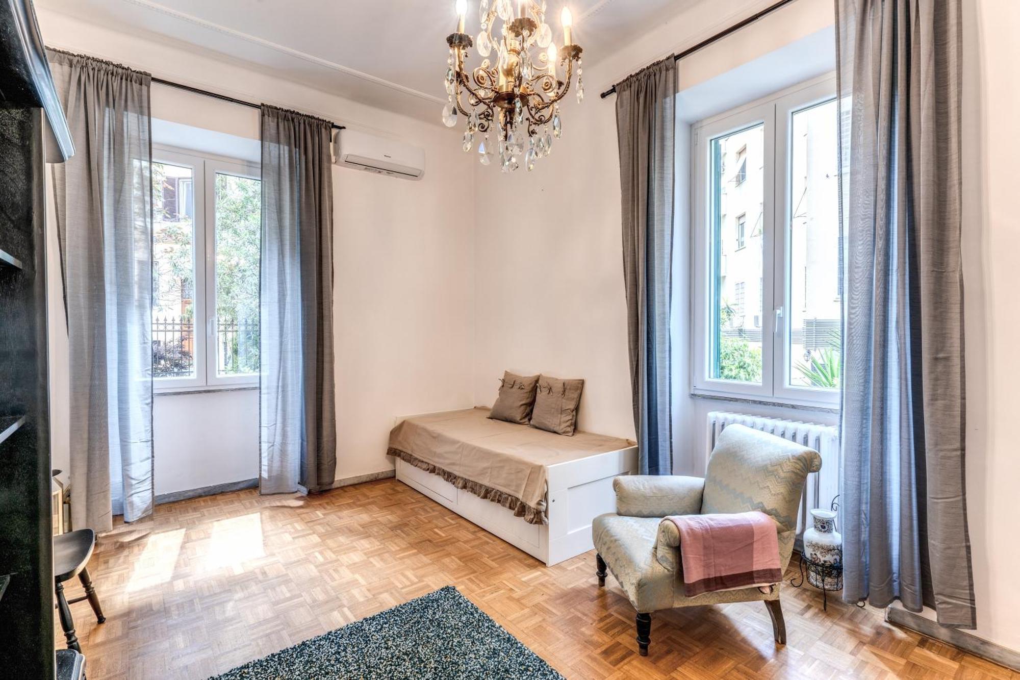 Residenza Nemorense Roma