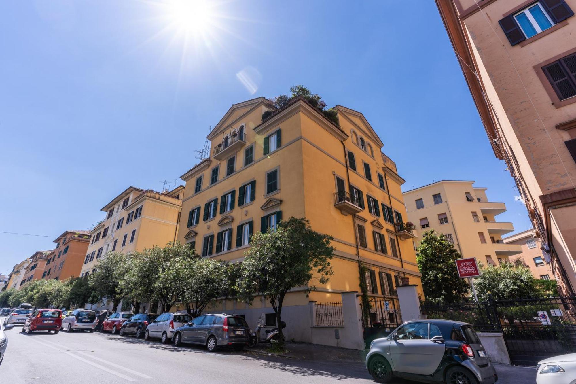 Residenza Nemorense * Roma